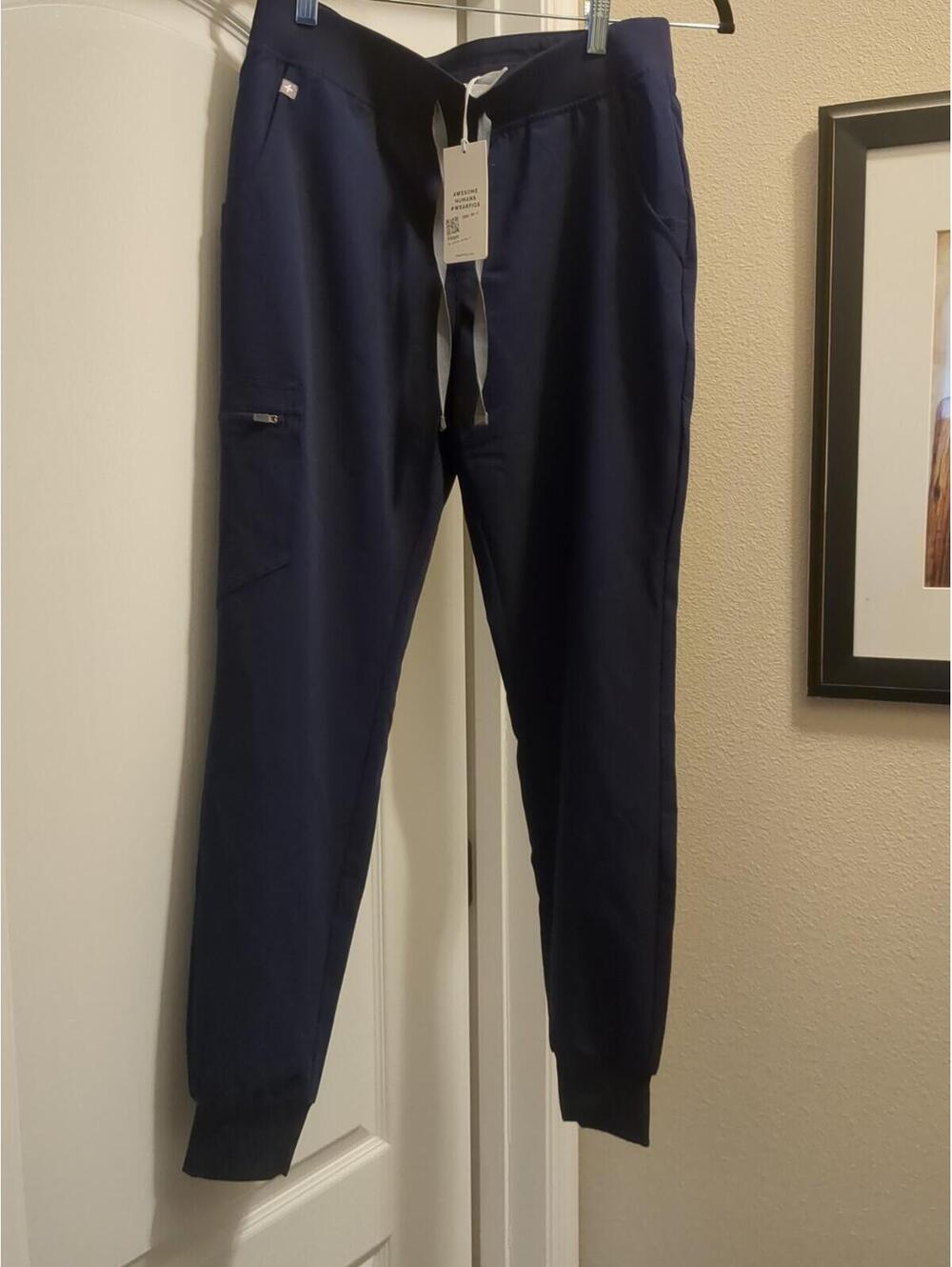 Figs Zamora Jogger Scrub Pants Women’s Size Small NWOT Deep Navy Jogger